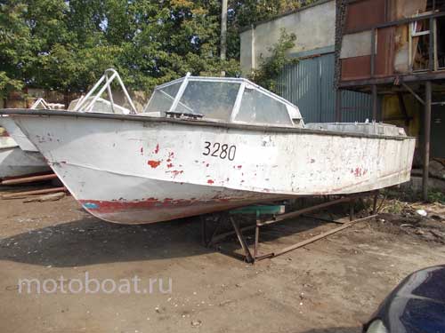 Ремонт лодок — ремонт ПВХ лодок в москве, ремонт лодочных моторов, ремонт надувных лодок.